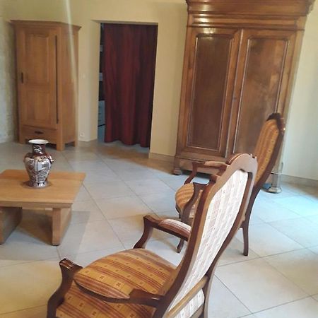 Chambre D'Hotes Cote Jardin Soulignonne Екстер'єр фото